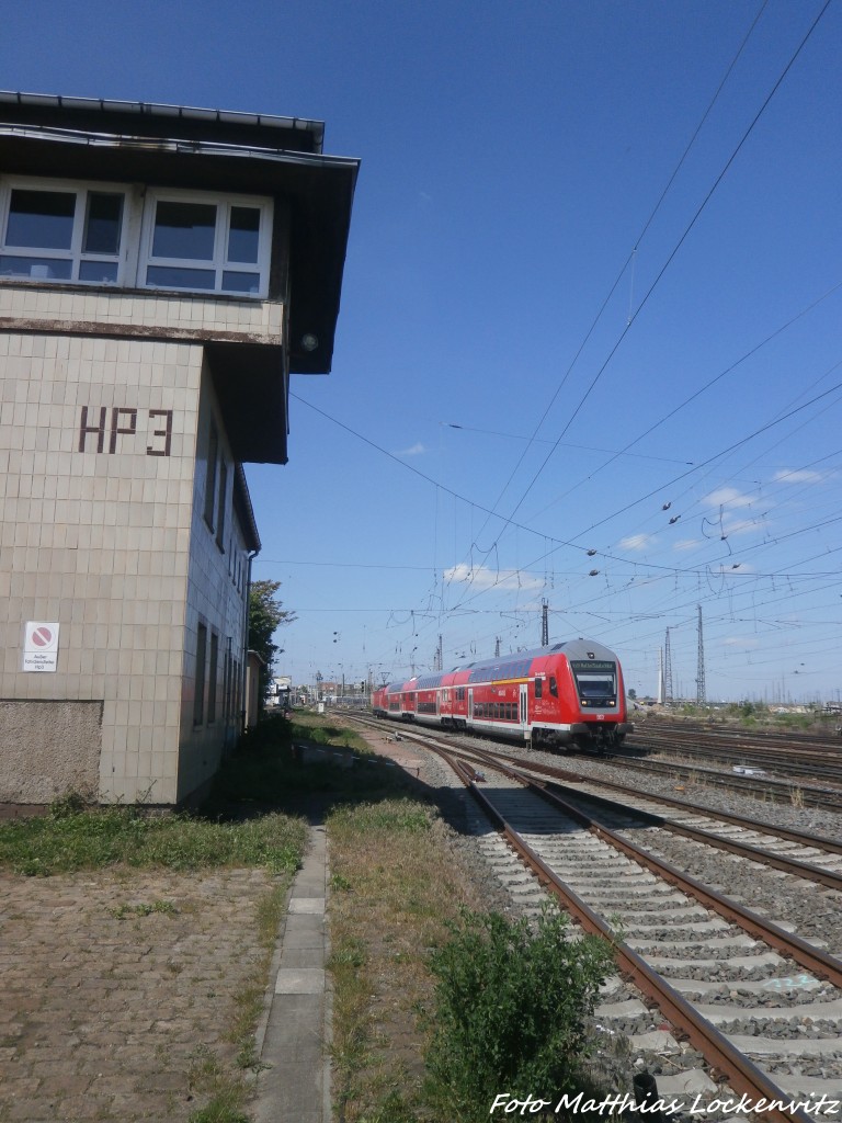 114 035 beim einfahren in den Bahnhof Halle (Saale) Hbf am 15.5.15