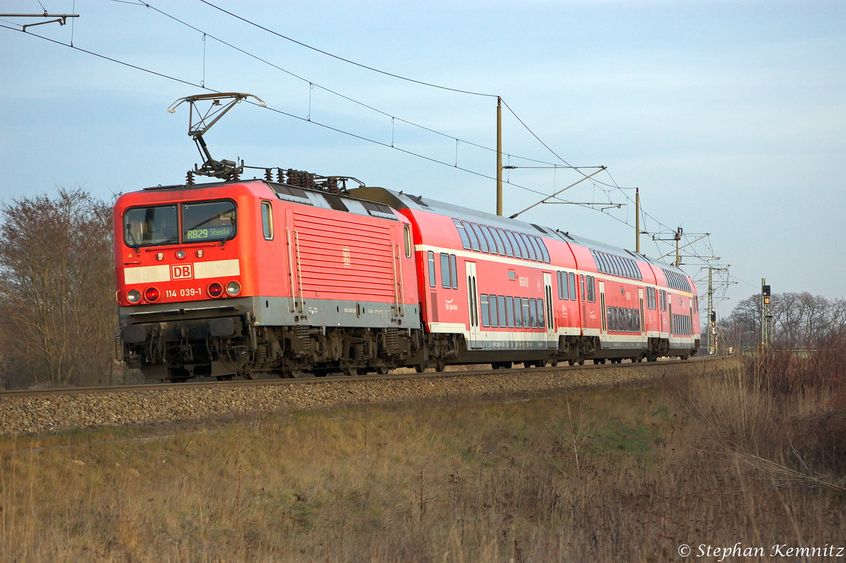 114 039-1 mit der RB29 (RB 17571) von Salzwedel nach Stendal in Stendal(Wahrburg). 18.01.2014