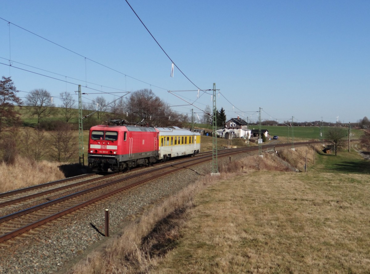 114 501 ist am 24.02.14 mit dem Messzug in Limbach/V. zusehen. 