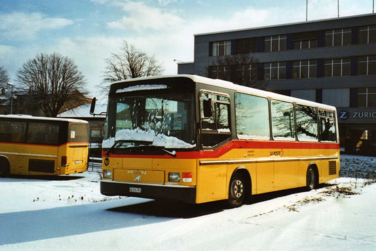 (114'204) - CarPostal Ouest - VD 274'791 - MAN/Hess (ex PostAuto Bern Nr. 452; ex Trachsel, Hasle-Regsau; ex Loosli, Wyssachen) am 14. Februar 2009 in Yverdon, Garage