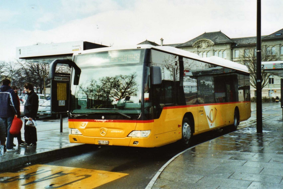 (114'224) - CarPostal Ouest - VD 335'348 - Mercedes am 14. Februar 2009 beim Bahnhof Yverdon