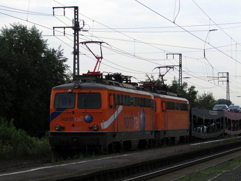 1142.579 und 1142.xxx bei der Durchfahrt in Weiterstadt am 20.Juli.2014 