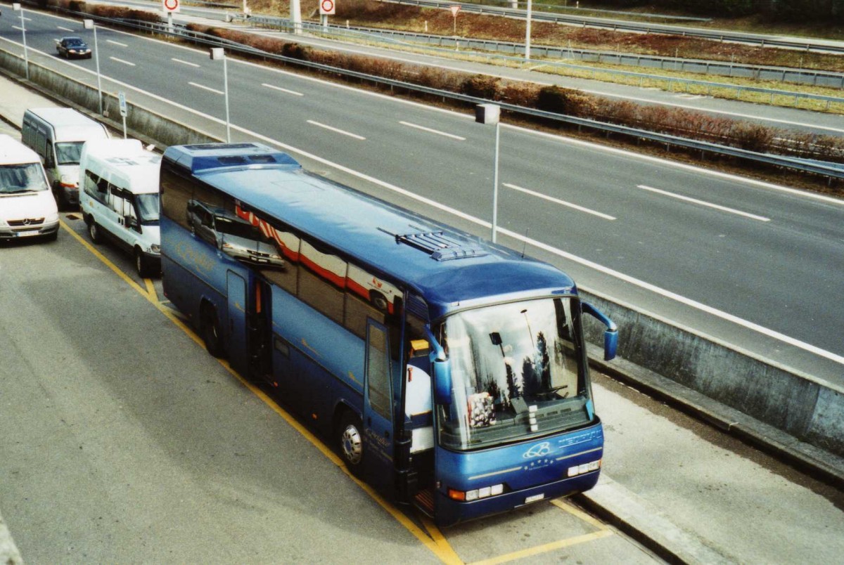 (114'907) - Briatico, Veytaux - VD 540'177 - Neoplan am 8. Mrz 2009 in Genve, Aroport