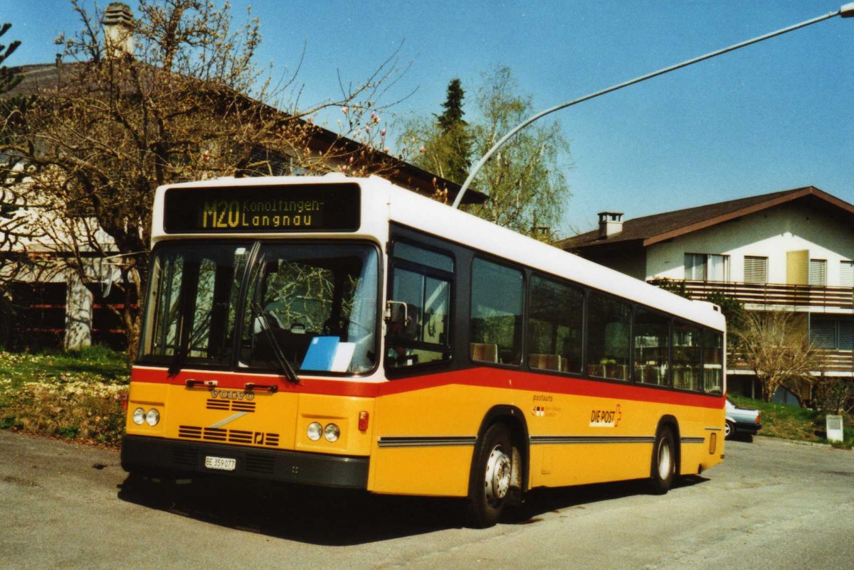 (115'910) - Lengacher, Mnsingen - Nr. 5/BE 359'077 - Volvo/R&J (ex Steiner, Ortschwaben Nr. 12) am 13. April 2009 in Kirchdorf, Garage