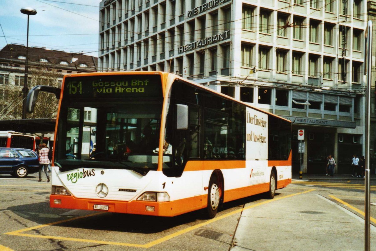 (116'025) - VBH Herisau - Nr. 1/AR 20'557 - Mercedes am 22. April 2009 beim Bahnhof St. Gallen