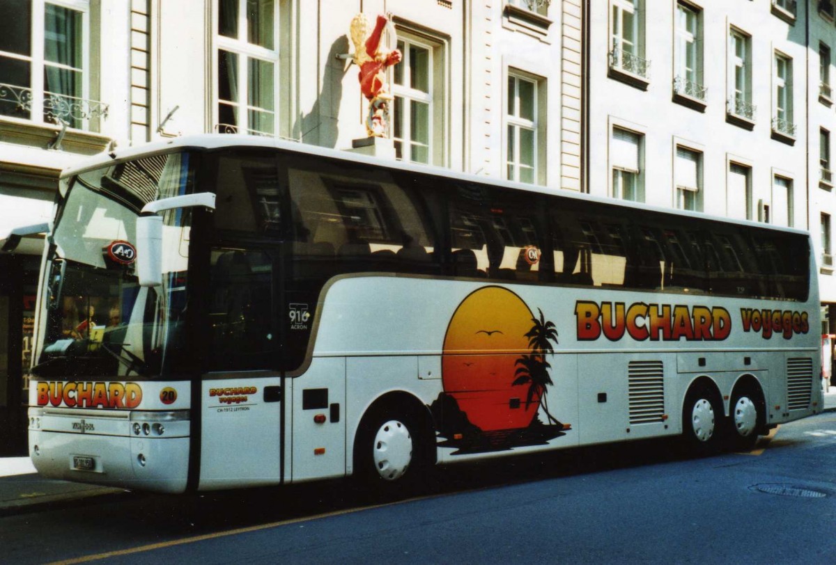 (116'404) - Buchard, Leytron - Nr. 20/VS 101'950 - Van Hool am 9. Mai 2009 in Bern, Zytglogge