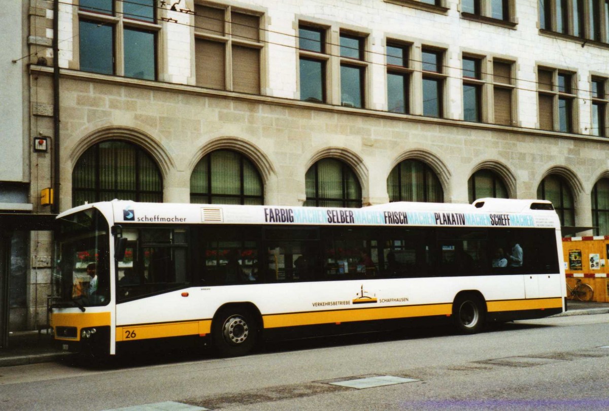 (117'237) - VBSH Schaffhausen - Nr. 26/SH 38'026 - Volvo am 6. Juni 2009 beim Bahnhof Schaffhausen