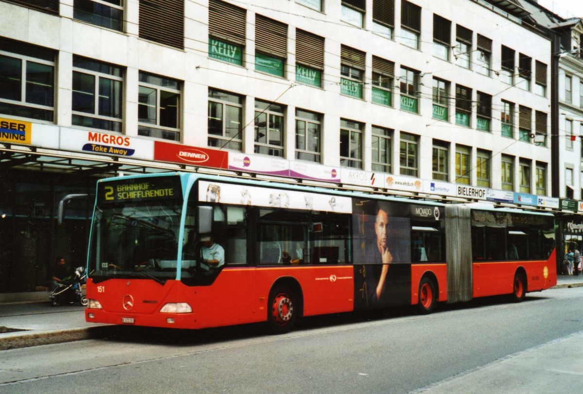 (117'504) - VB Biel - Nr. 151/BE 572'151 - Mercedes am 8. Juni 2009 in Biel, Guisanplatz