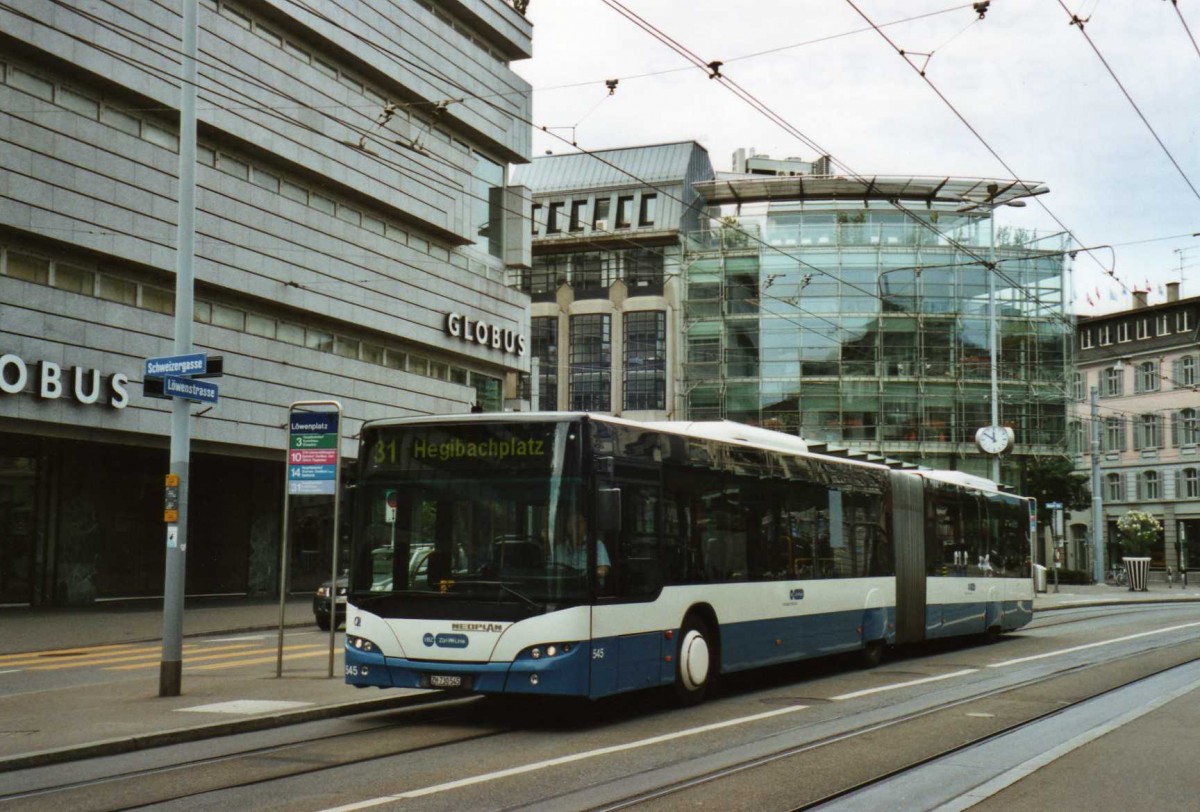 (119'114) - VBZ Zrich - Nr. 545/ZH 730'545 - Neoplan am 12. Juli 2009 in Zrich, Lwenplatz