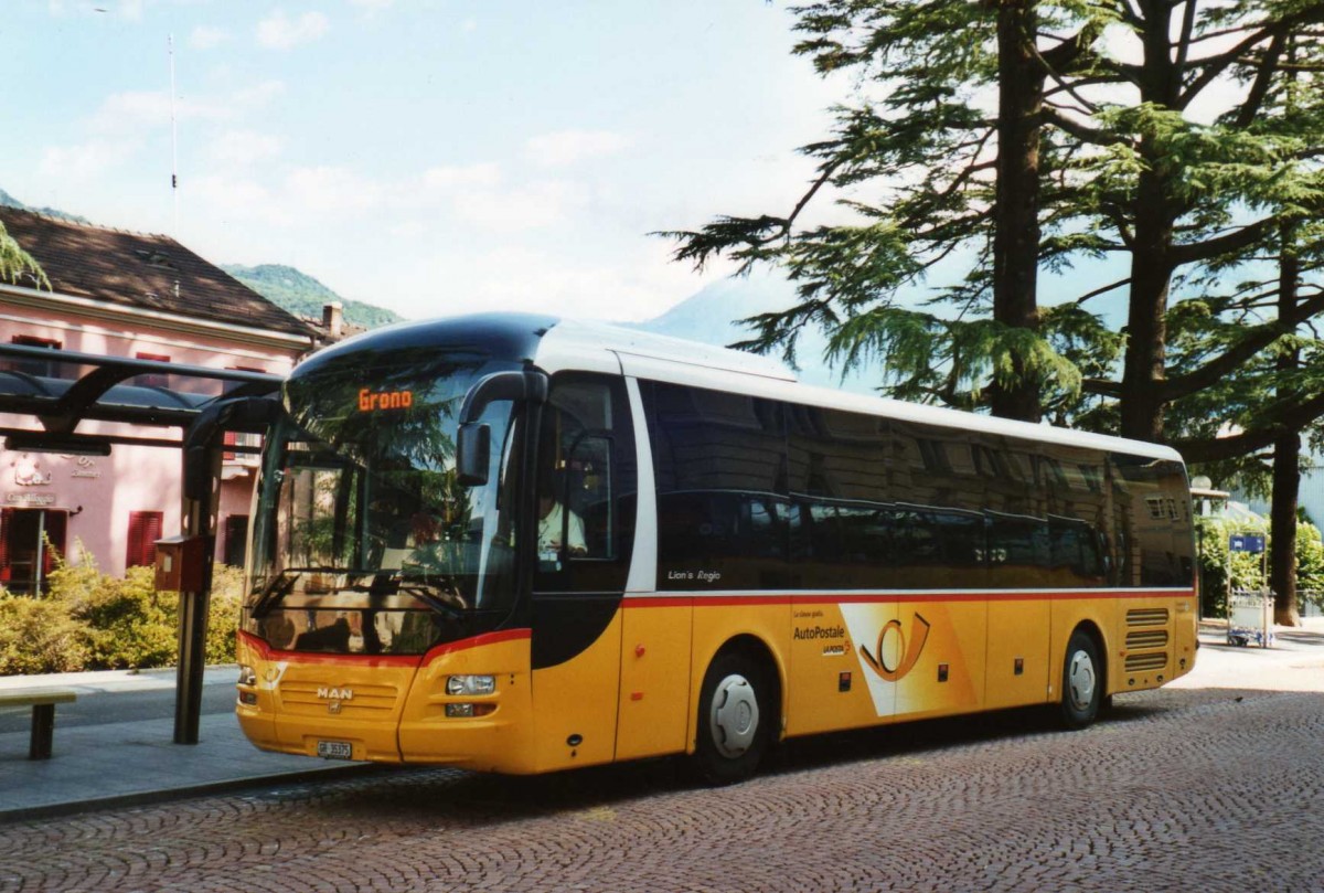 (119'220) - Mutti, San Bernardino - GR 35'375 - MAN am 20. Juli 2009 beim Bahnhof Bellinzona