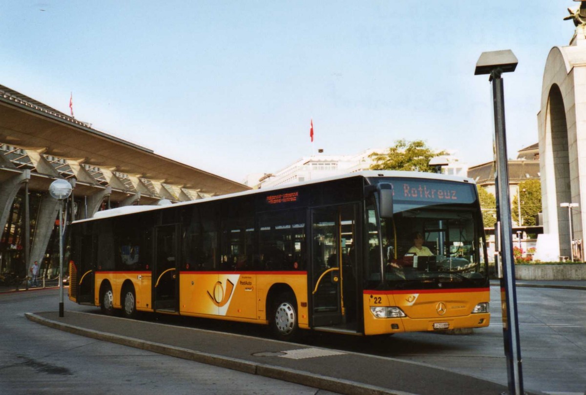 (119'623) - Bucheli, Kriens - Nr. 22/LU 233'888 - Mercedes am 15. August 2009 beim Bahnhof Luzern