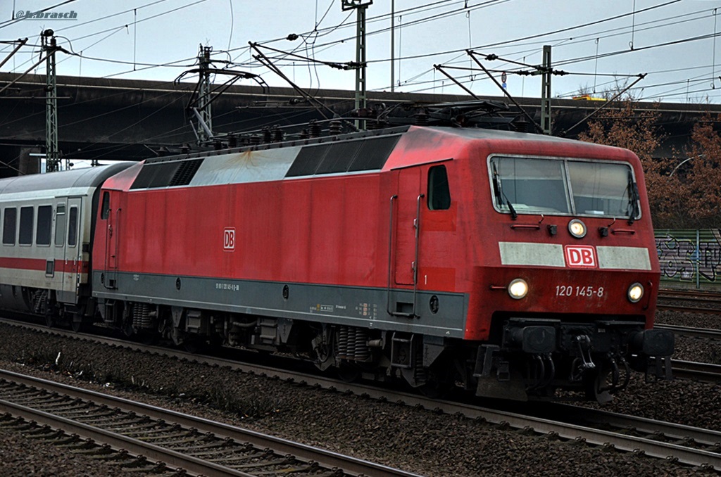 120 145-8 fuhr mit einen IC vom bf hh-harburg,05.12.14