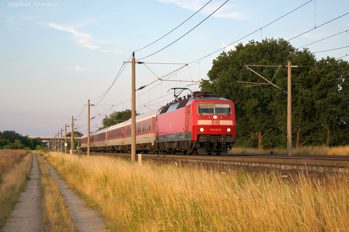 120 149-0 mit dem CNL 450  Perseus  von Berlin Südkreuz nach Paris Est, bei Rathenow. 06.07.2014