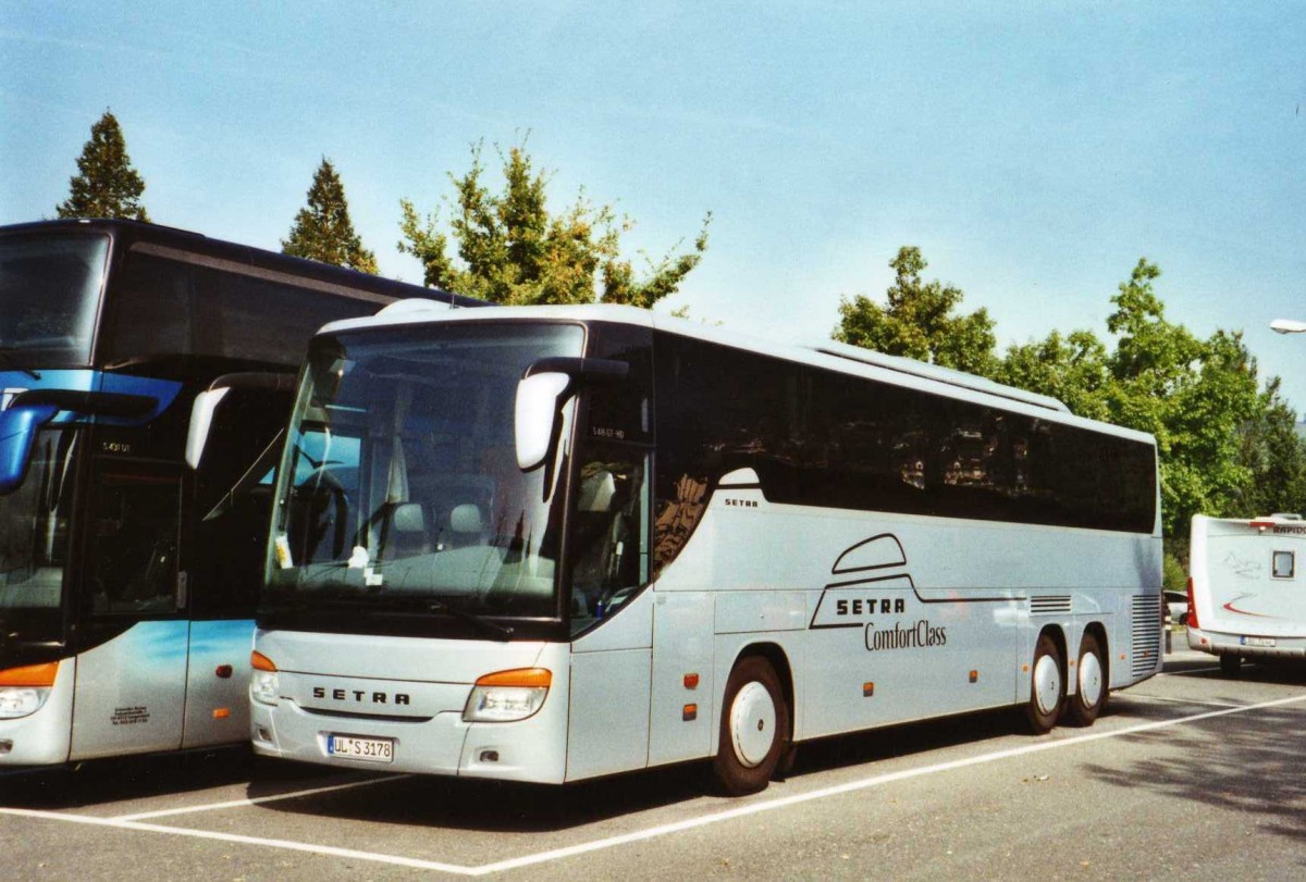 (121'330) - Aus Deutschland: Setra, Ulm - UL-S 3178 - Setra am 24. September 2009 in Thun, Seestrasse