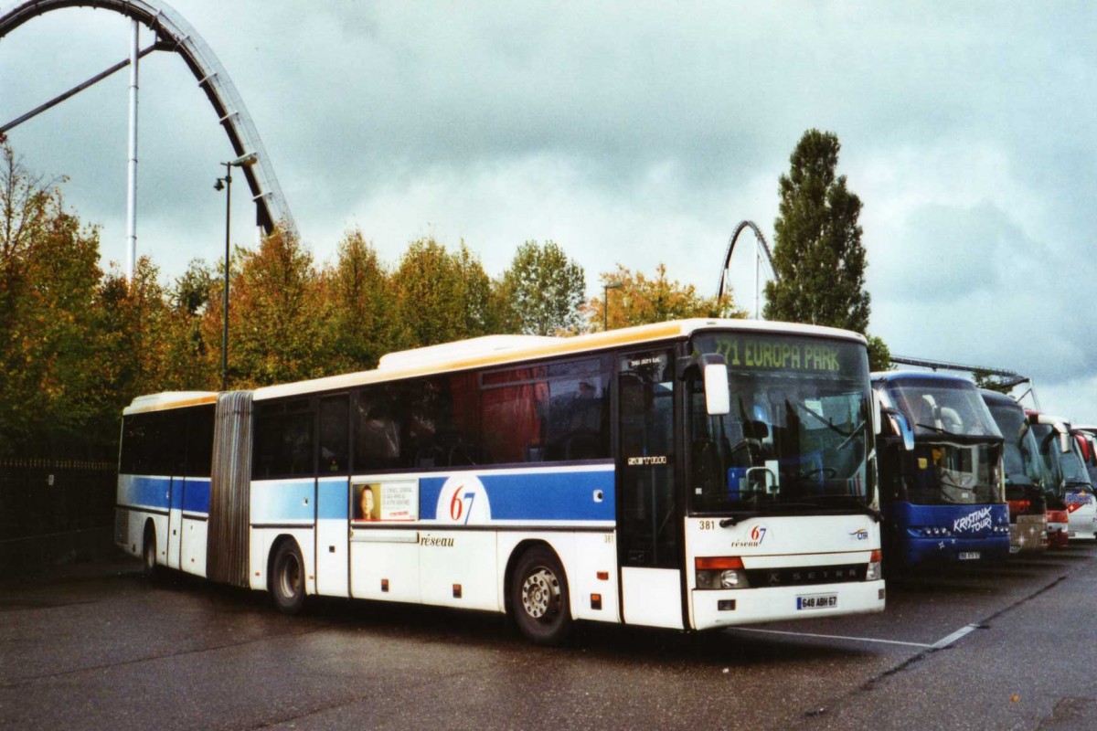 (121'431) - Aus Frankreich: Rseau 67, Strasbourg - Nr. 381/648 ABH 67 - Setra am 18. Oktober 2009 in Rust, Europapark