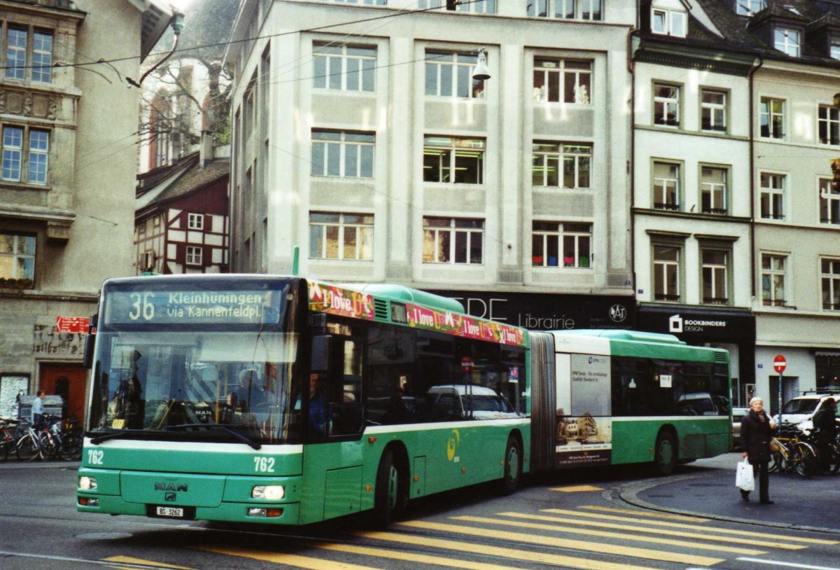 (122'114) - BVB Basel - Nr. 762/BS 3262 - MAN am 17. November 2009 in Basel, Schifflnde