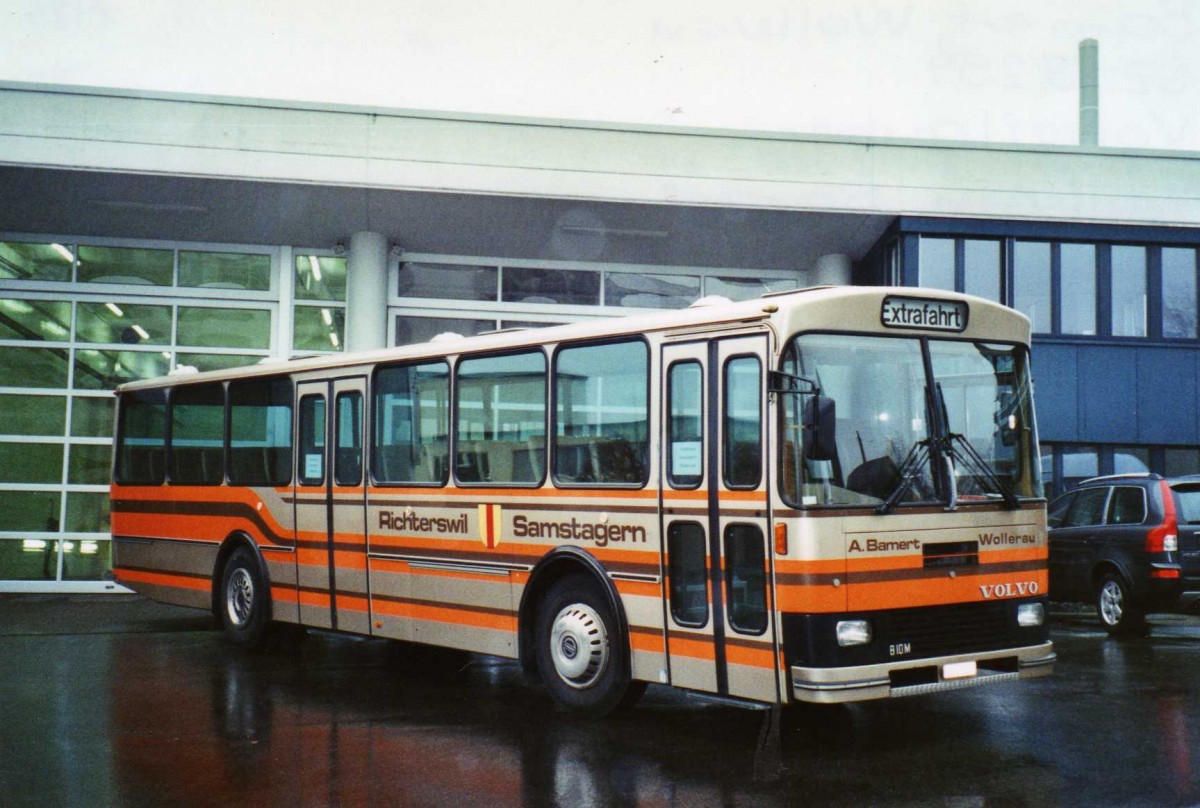 (122'703) - Bamert, Wollerau - SZ 15'259 - Volvo/Lauber am 10. Dezember 2009 in Wollerau, Garage