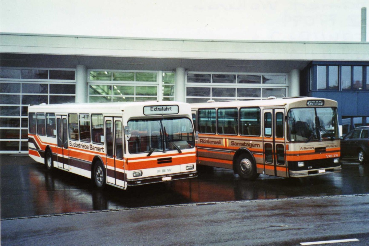 (122'708) - Bamert, Wollerau - SZ 79'099 - FBW/R&J + SZ 15'259 - Volvo/Lauber am 10. Dezember 2009 in Wollerau, Garage