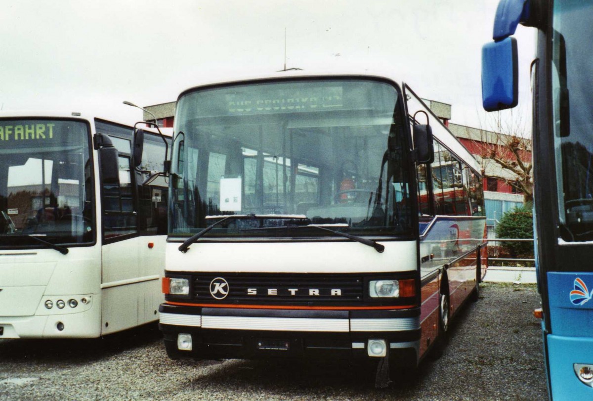 (122'913) - Rochat, Signy - Setra am 13. Dezember 2009 in Kloten, EvoBus