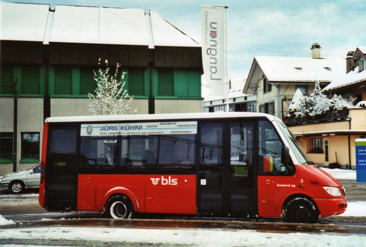 (123'130) - Busland, Burgdorf - Nr. 3/BE 26'884 - Mercedes/Koch (ex AOE Langnau Nr. 3) am 21. Dezember 2009 beim Bahnhof Langnau