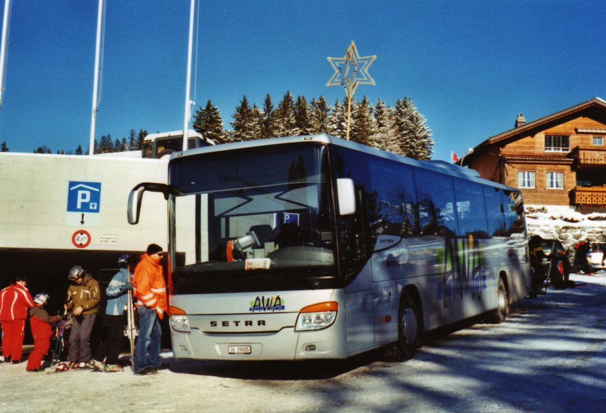 (123'515) - AWA Amden - Nr. 5/SG 39'005 - Setra am 3. Januar 2010 in Arvenbel, Arven