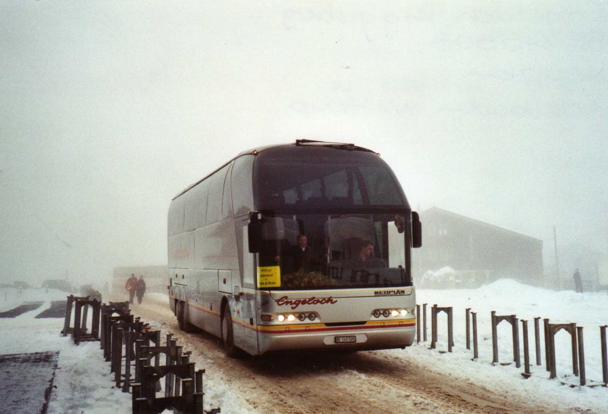 (123'913) - Engeloch, Riggisberg - BE 145'505 - Neoplan am 9. Januar 2010 in Adelboden, Weltcup