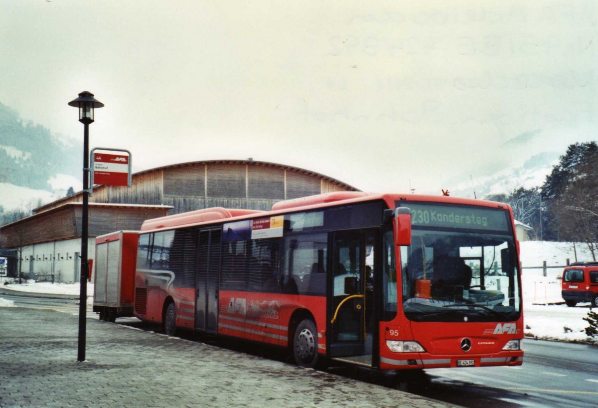 (124'105) - AFA Adelboden - Nr. 95/BE 424'392 - Mercedes am 10. Januar 2010 beim Bahnhof Frutigen