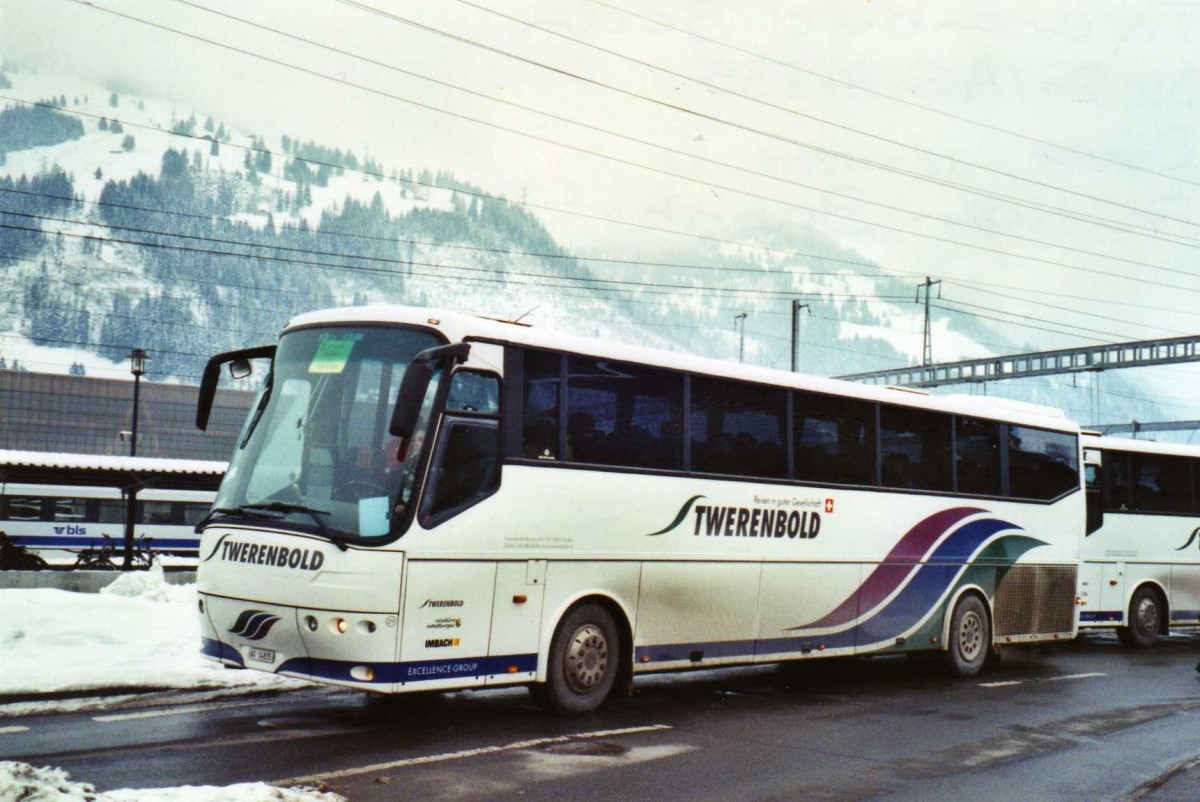 (124'111) - Twerenbold, Baden - Nr. 29/AG 14'835 - Bova am 10. Januar 2010 beim Bahnhof Frutigen