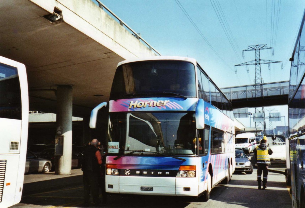 (124'916) - Horner, Tafers - Nr. 8/FR 300'508 - Setra am 13. Mrz 2010 in Genve, Aroport