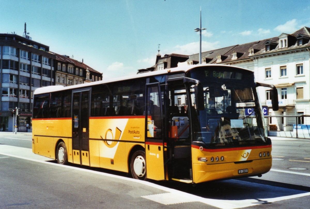 (126'501) - Flury, Balm - SO 20'031 - Neoplan am 24. Mai 2010 beim Hauptbahnhof Solothurn