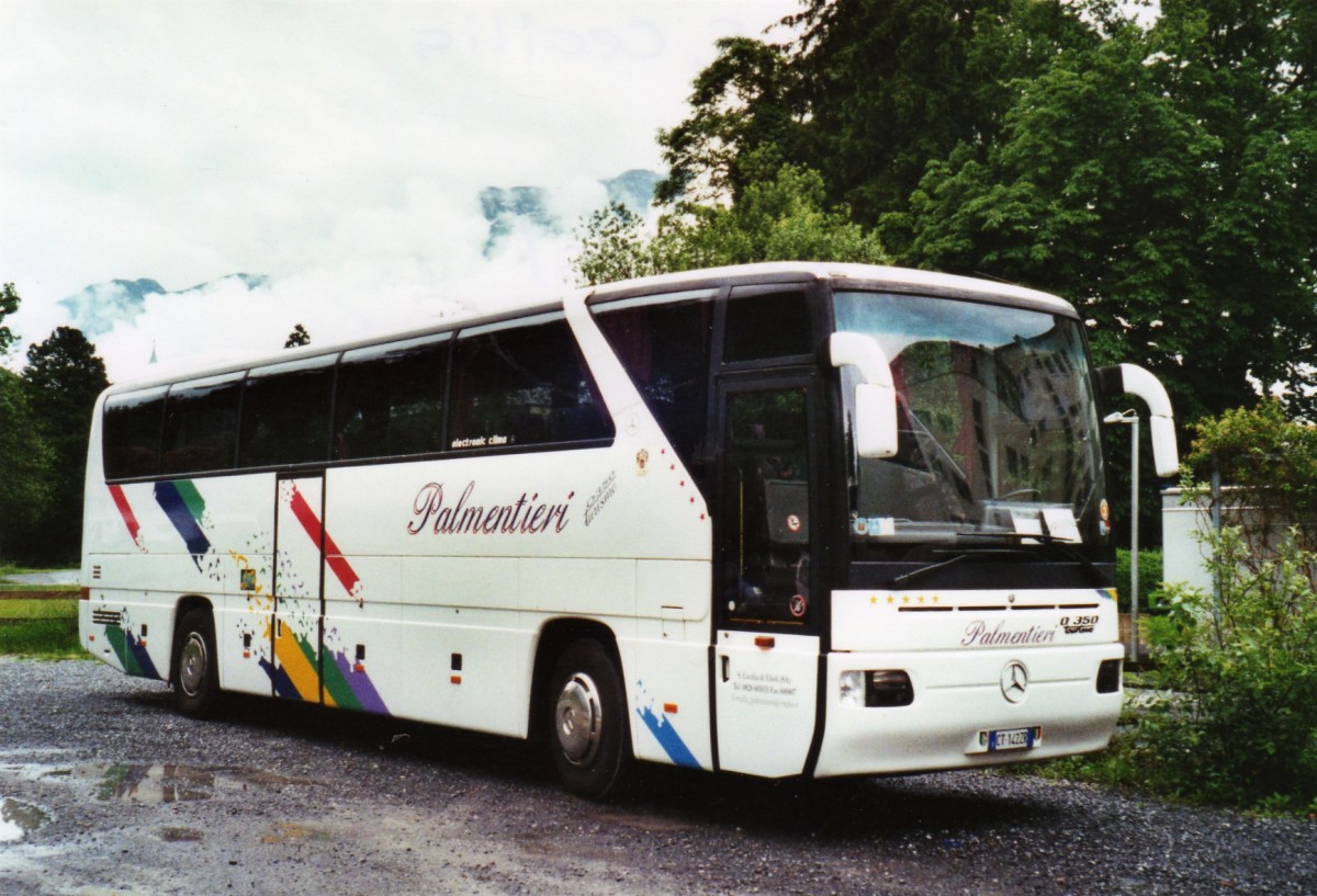 (126'913) - Aus Italien: Palmentieri, S. Cecilia - CT-142 ZR - Mercedes am 13. Juni 2010 in Interlaken, Kursaal