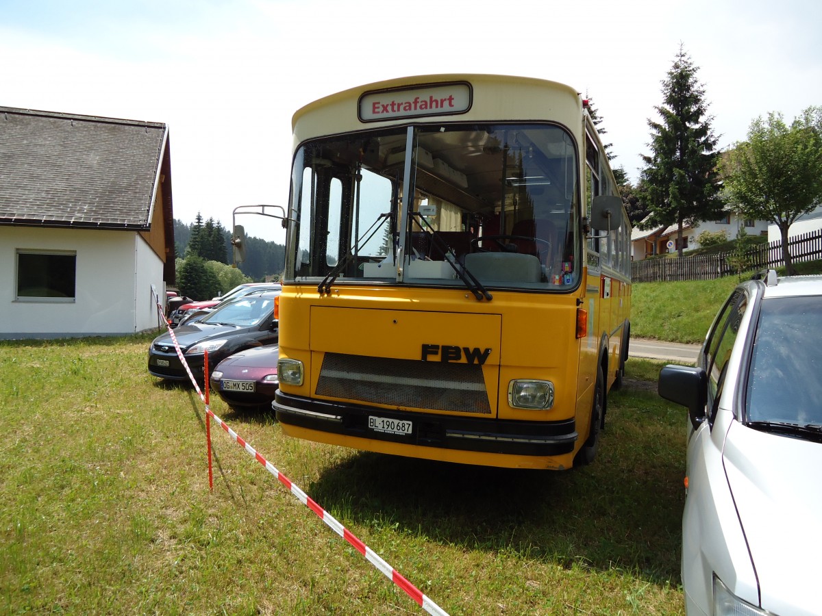 (127'506) - Aus der Schweiz: Heuberger, Zwingen - BL 190'687 - FBW/Tscher (ex Kurhaus Val Sinestra, Sent; ex Mark, Andeer; ex Fravi, Andeer) am 3. Juli 2010 bei Eisenbach