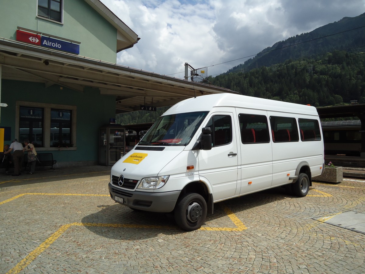 (127'583) - Marchetti, Airolo - TI 162'734 - Mercedes am 4. Juli 2010 beim Bahnhof Airolo