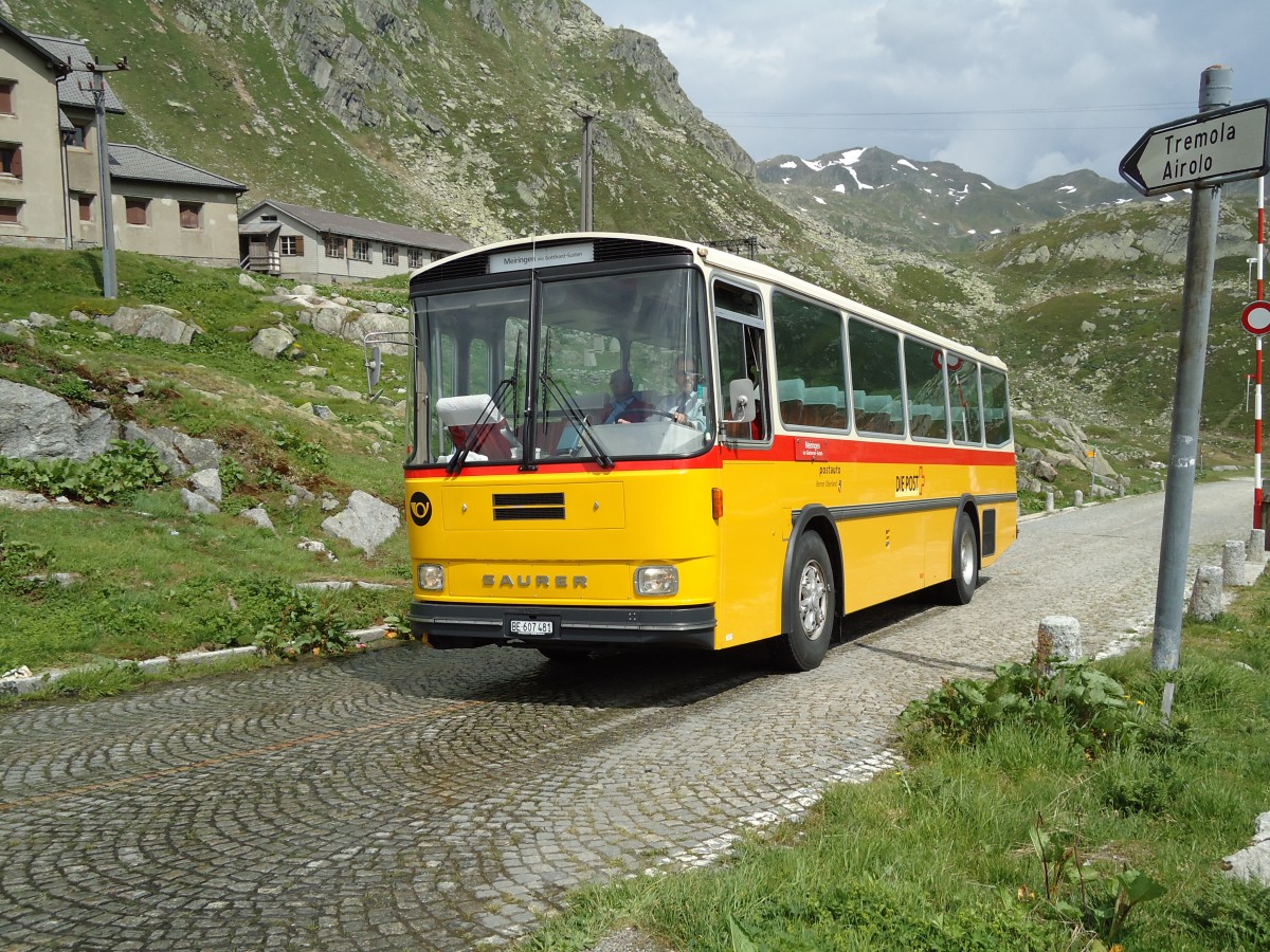 (127'589) - AVG Meiringen - Nr. 74/BE 607'481 - Saurer/R&J (ex P 24'357) am 4. Juli 2010 in Gotthard, Passhhe