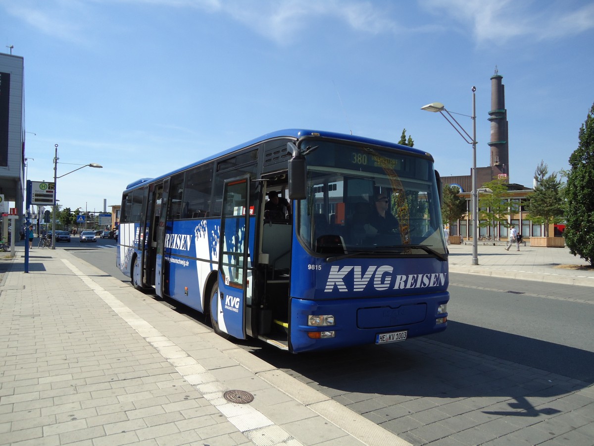 (127'748) - KVG Braunschweig - Nr. 9815/HE-KV 1003 - MAN am 8. Juli 2010 beim Hauptbahnhof Wolfsburg