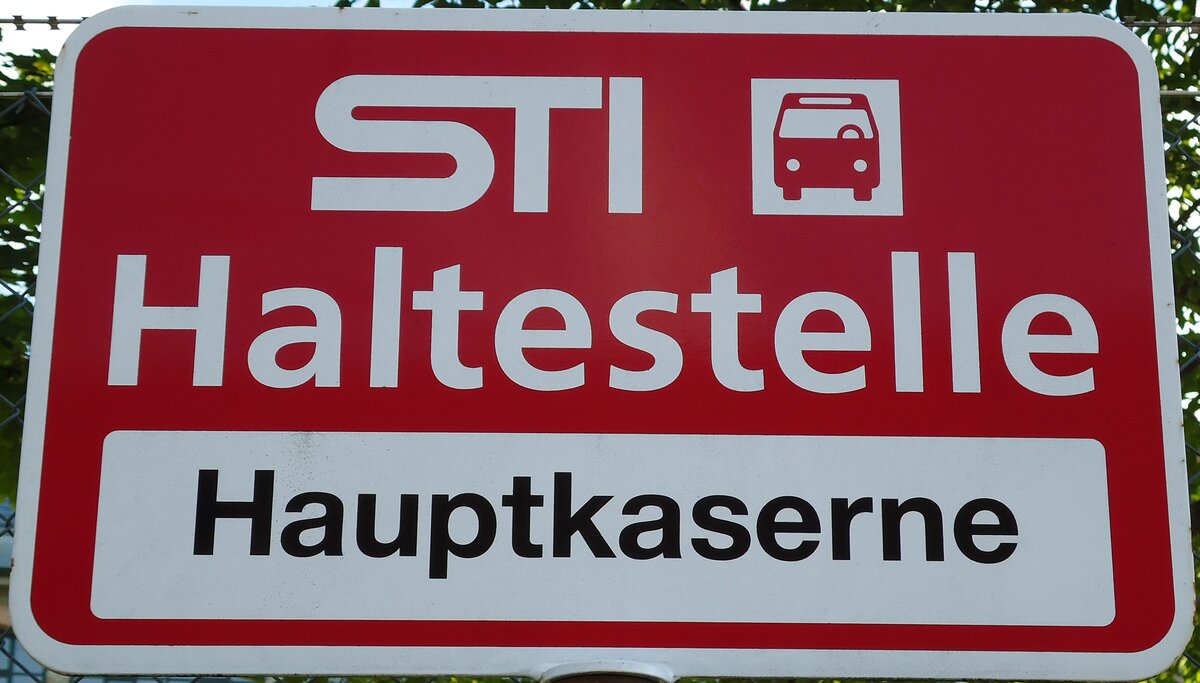 (128'130) - STI-Haltestellenschild - Thun, Hauptkaserne - am 31. Juli 2010