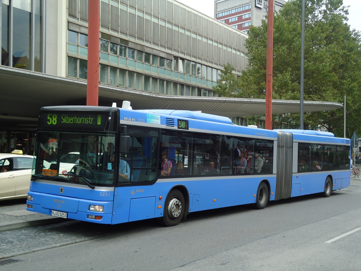 (128'580) - MVG Mnchen - Nr. 5253/M-VG 5253 - MAN am 11. August 2010 beim Hauptbahnhof Mnchen