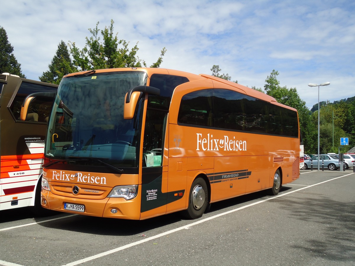 (129'136) - Aus Deutschland: Felix-Reisen, Kln - Nr. 2/K-MA 5599 - Mercedes am 25. August 2010 in Thun, Seestrasse