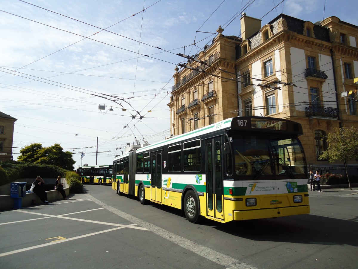 (129'565) - TN Neuchtel - Nr. 167 - FBW/Hess Gelenktrolleybus am 6. September 2010 in Neuchtel, Place Pury