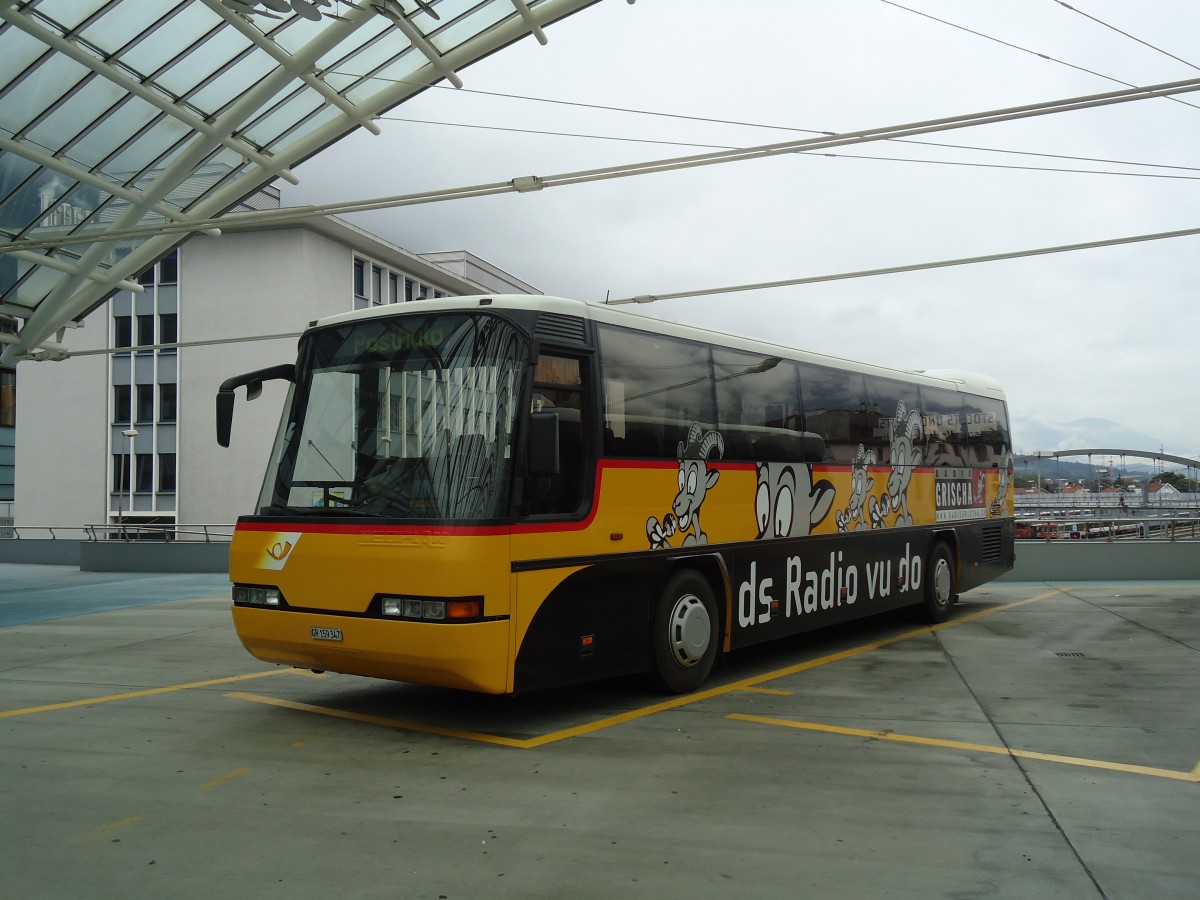 (129'752) - PostAuto Graubnden - GR 159'347 - Neoplan (ex P 25'139) am 18. September 2010 in Chur, Postautostation