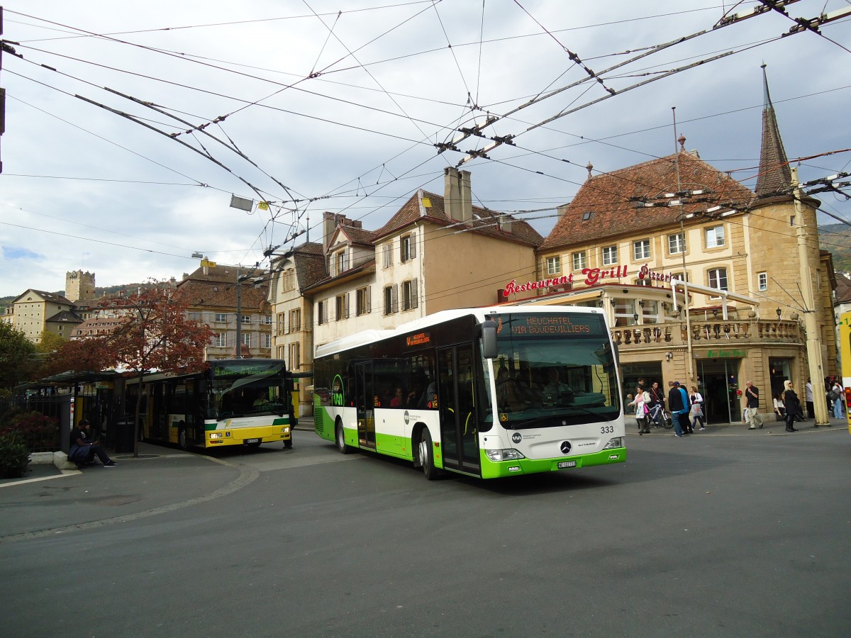 (130'228) - TRN La Chaux-de-Fonds - Nr. 333/NE 102'733 - Mercedes am 4. Oktober 2010 in Neuchtel, Place Pury