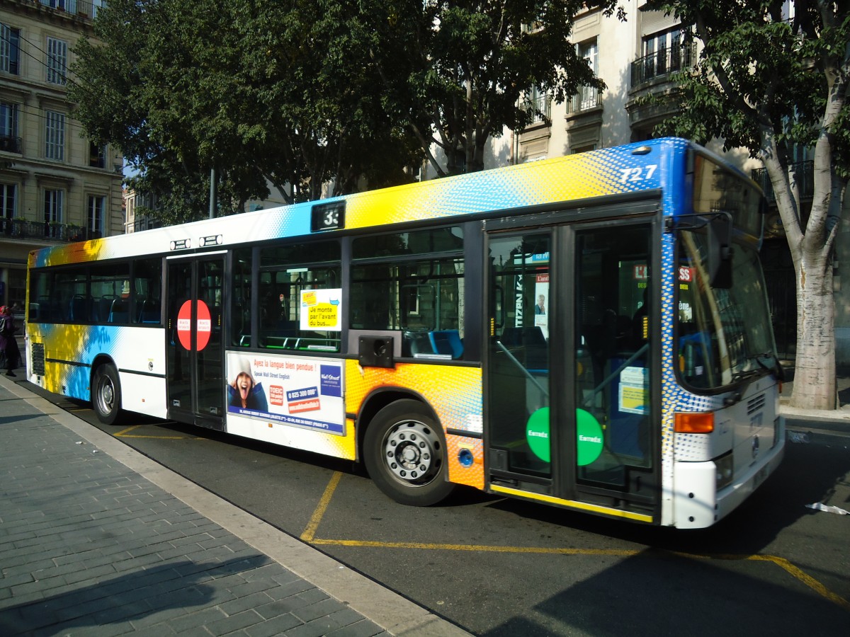 (130'537) - RTM Marseille - Nr. 727/1816 SM 13 - Mercedes am 15. Oktober 2010 in Marseille, Reformes Canebire