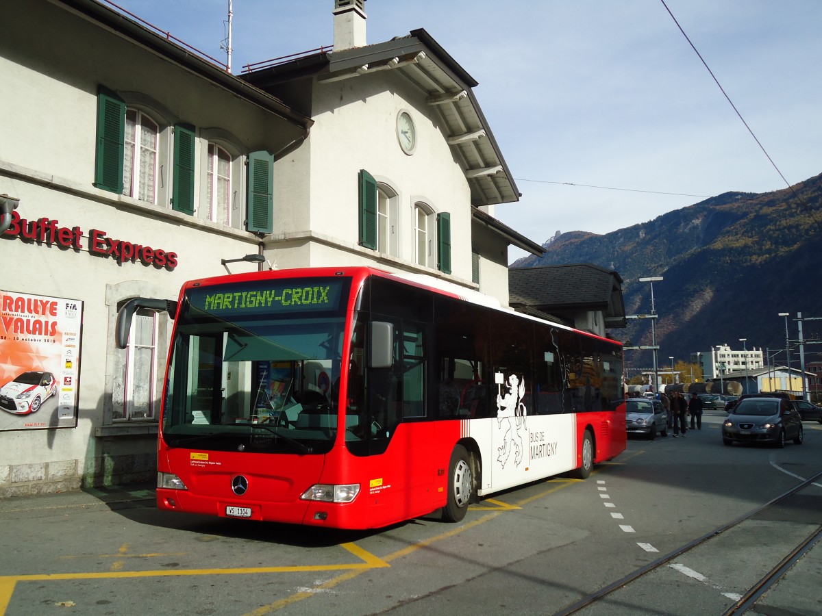 (130'874) - TMR Martigny - VS 1104 - Mercedes am 1. November 2010 beim Bahnhof Martigny