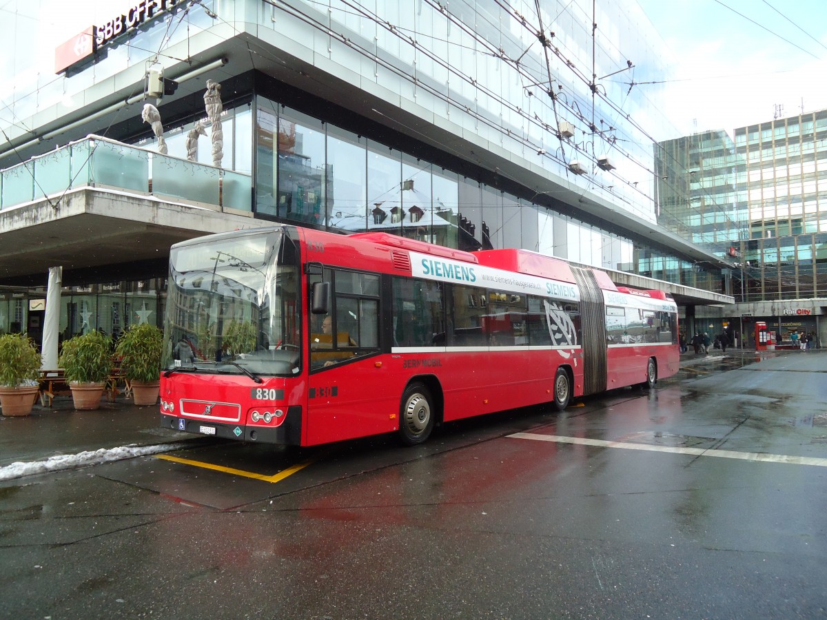 (131'187) - Bernmobil, Bern - Nr. 830/BE 612'830 - Volvo am 29. November 2010 beim Bahnhof Bern