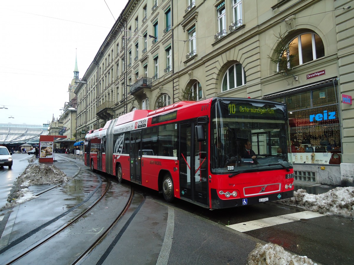 (131'380) - Bernmobil, Bern - Nr. 817/BE 612'817 - Volvo am 7. Dezember 2010 beim Bahnhof Bern