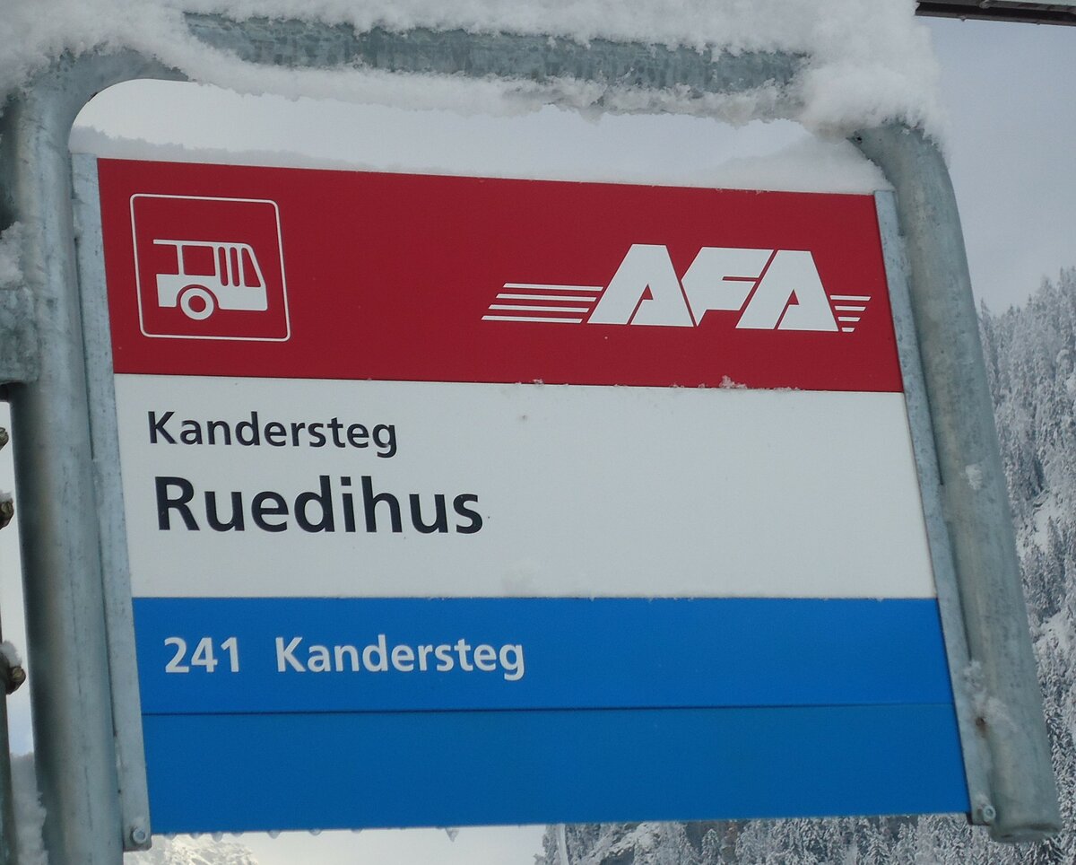 (131'682) - AFA-Haltestellenschild - Kandersteg, Ruedihus - am 26. Dezember 2010