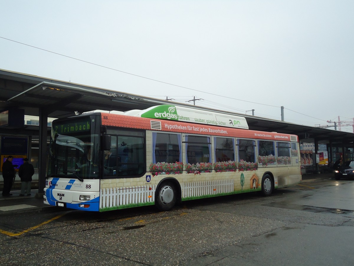 (131'812) - BOGG Wangen b.O. - Nr. 88/SO 68'118 - MAN am 29. Dezember 2010 beim Bahnhof Olten