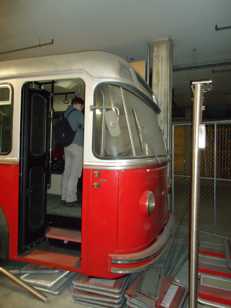 (133'116) - WV Winterthur - Nr. 101 - FBW/SWS Gelenktrolleybus am 20. Mrz 2011 in Winterthur, Depot Grzefeld (Teilaufnahme)