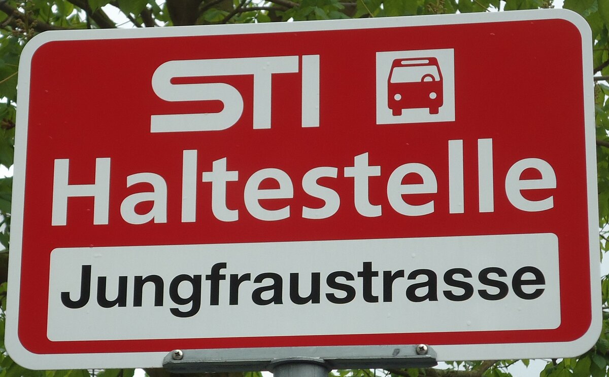 (133'209) - STI-Haltestellenschild - Thun, Jungfraustrasse - am 12. April 2011