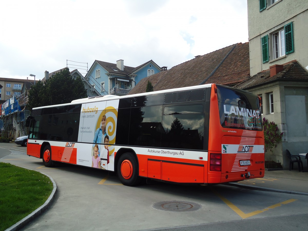 (133'258) - AOT Amriswil - Nr. 10/TG 692 - Neoplan am 13. April 2011 beim Bahnhof Romanshorn